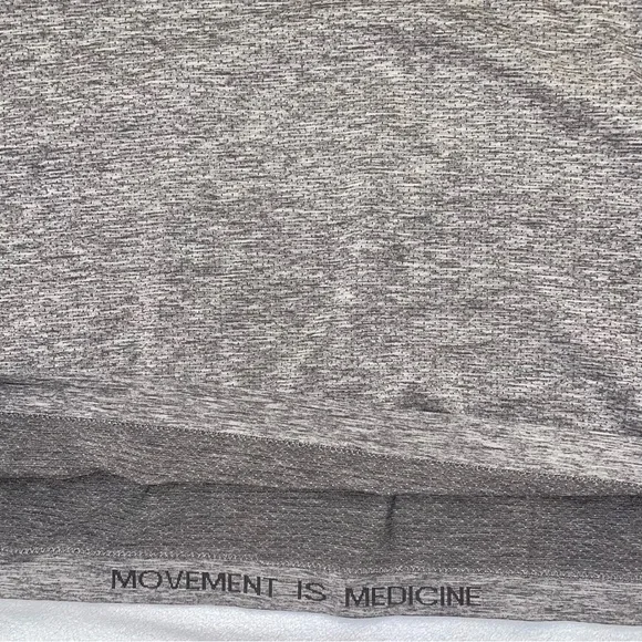 Mens Lululemon x Rose Bowl Gray Metal Vent SS 5K, MSRP $98 - Picture 5 of 10